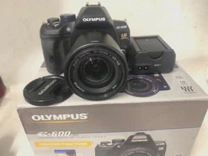 Olympus E-600 Digital Camera & 14-42mm Lens Kit-Used - Picture 1 of 6