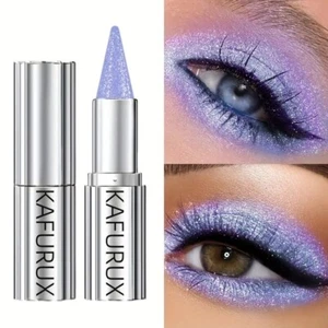 Light purple lavender lilac shimmering eyeshadow crayon - Picture 1 of 5