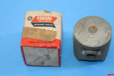 NOS YAMAHA 1975 MX250 PISTON 4 O/S 1.00 PART# 509-11638-01-00 - Image 1 of 4