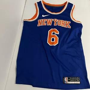 New York Knicks Kristaps Porzingis #6 NBA Jersey Size 44 Nike Swingman NBA - Picture 1 of 6