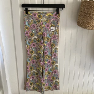 Younite Girl’s 2 Pack Bell Bottoms Flower Print & Tan Flare Leggings Pants 7Y - Picture 1 of 9