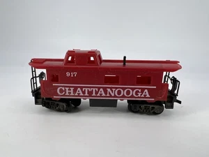 Tyco #917 HO Scale Chattanooga Caboose Freight Car Red - Picture 1 of 6