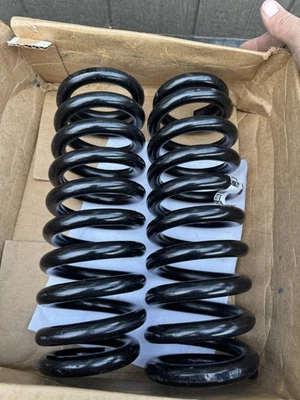 Muelles helicoidales delanteros de repuesto Moog 81092 para Toyota 4runner 4x4 1996-2000 Foto 1 de 4