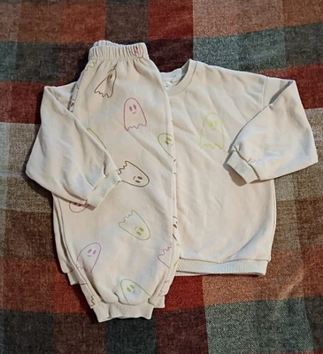 Sudadera Indy & Pippa Beige Ghosts 3T Muy Buen Estado Usado Foto 1 de 4