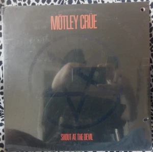 MOTLEY CRUE LP SHOUT AT THE DEVIL 1983 SEALED ORIGINAL 60289-1 ELEKTRA RARE PROM - Bild 1 von 3