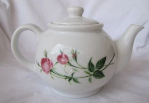 Christineholm Porzellan Rose Teekanne - NEW OLD STOCK - nie benutzt, nur ausgestellt - Bild 1 von 7