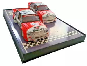 1:18 Brock 1984 Bathurst 1000 Holden VK Commodore Twin Set Classic Carlectables - Picture 1 of 17