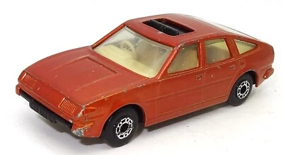 LESNEY MATCHBOX NO. 8 ROVER 3500 SEDAN - Image 1 of 4