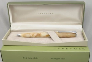Levenger True Writer Cafe Au Lait & Chrome Ballpoint Pen - New In Box - Picture 1 of 3