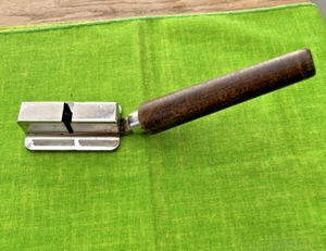 Edlund Knife Sharpener Wood Handle VINTAGE Hand Held Kitchen Utensil - Picture 1 of 6