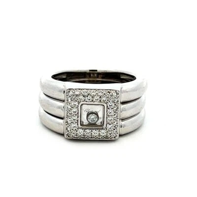 Anillo ancho con bisel cuadrado de oro blanco de 18 k y diamantes Chopard Happy 68018 para hombre Foto 1 de 4