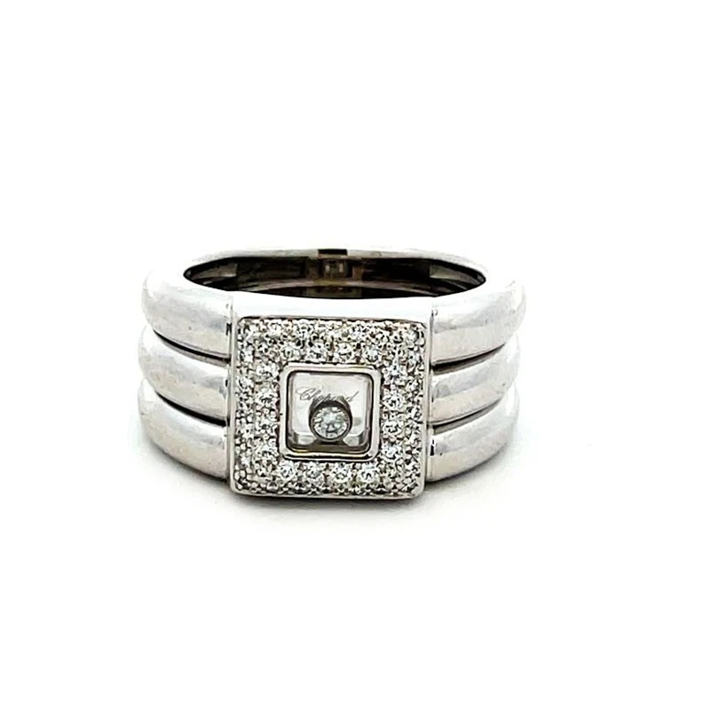 Anillo ancho con bisel cuadrado de oro blanco de 18 k y diamantes Chopard Happy 68018 para hombre Foto 1 de 4