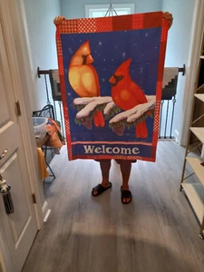 SIEBDRUCK WINTER CARDINALS WELCOME HOUSE Flagge 27" x 39 1/2" - Bild 1 von 1