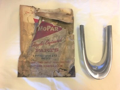 Nuevo de Lote Antiguo MoPar 1955 Plymouth Luz Trasera Bisel Belvedere Plaza Savoy 1609273 Foto 1 de 4