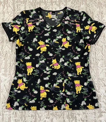 Blusa Médica Para Mujer Disney Winnie The Pooh Talla Mediana "Save the Bees" Manga Corta Foto 1 de 4