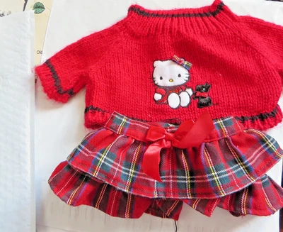 Build  Bear BABW  Hello Kitty red sweater and plaid skirt w/ bow outfit - Imagem 1 de 4
