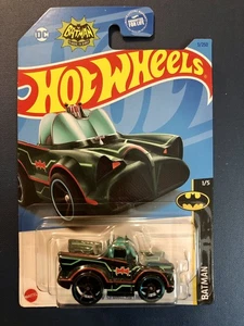 2023 Hot Wheels 3/250 HKJ72 Classic TV Series Batmobile Batman 1/5 - Picture 1 of 5