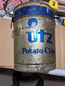 Vintage UTZ Kartoffelchip Metalldose mit seitlichen Griffen ohne Deckel - Bild 1 von 6