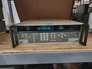 FLUKE 6061A Synthesized RF Signal Generator 10kHz-1050MHz Unit B - Picture 1 of 2
