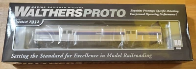 Walthers Proto HO Scale 73' Budd Baggage Car Phase 4 (Black Lettering) - Image 1 of 2