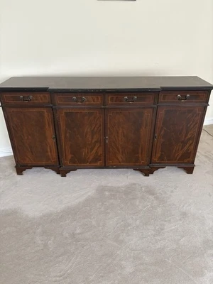 ANTIQUE 4 DOOR & 4 DRAWER SIDEBOARD SOLID WOOD CABINET UNIT - image 1 of 4