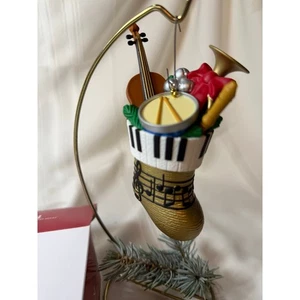 Hallmark Andenken Ornament 2024 Strumpf Füller Musik - Bild 1 von 4