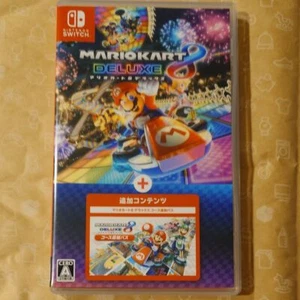 Mario Kart 8 Deluxe + Booster Course Pass Nintendo Switch - Picture 1 of 3