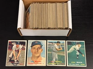 (205) 1957 Topps baseball cards vintage lot, VGEX+, *SEWALL-SD* - Picture 1 of 3
