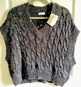 Brunello Cucinelli women's V - Neck, Ribbed Hem, Crochet with Beautiful Sequins - Picture 1 of 5