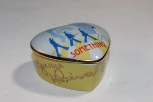 The Beatles SOMETHING Heart-Shaped Music Box Collection Franklin Mint 1992 - Bild 1 von 6