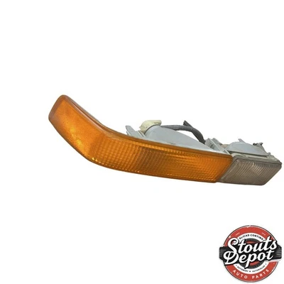1998-2005 Chevrolet Blazer S10/Jimmy S15 RH парковка лампа поворотник 16524260 - Изображение 1 из 4