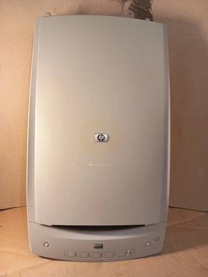 Cheap HP ScanJet 5400c A4 Desktop Flatbed Scanner C8517A ,MISSING PSU, WORKS - Image 1 of 4