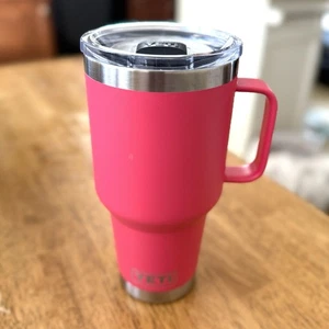 YETI Rambler 30 Oz Travel Mug Tropical Pink Handle Mag Slide Lid - Picture 1 of 4