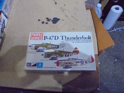 MPC #2-1110 PROFILE SERIES 1/72 SCALE P-47D THUNDERBOLT - Image 1 of 2