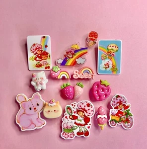 Strawberry Acrylic & resin Shoe charms x 14 - Picture 1 of 3