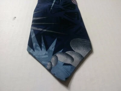 Corbata de cuello geométrica azul Adolfo 100 % seda hecha en EE. UU. Foto 1 de 4