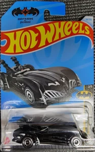 HOTWHEELS Diecast 1:64 BATMAN Series 2024 - 2/5 Batman & Robin Batmobile HRY54 - Picture 1 of 2