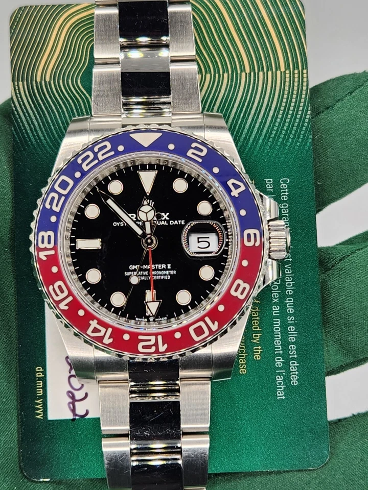 Rolex GMT-Master II 126710BLRO Pulsera Oyster Plata con Bisel Azul y Rojo Foto 1 de 1