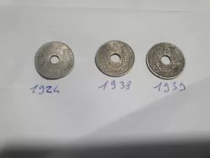 LOTTO MONETE 5 CENT INDONESIA FRANCESE - Foto 1 di 8