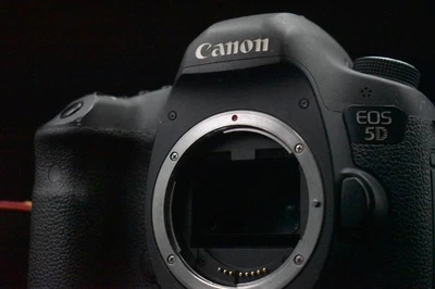 [US Duty Paid] Canon EOS 5D Mark III Digital Full Frame Camera DSLR Body 8430 - Image 1 of 4