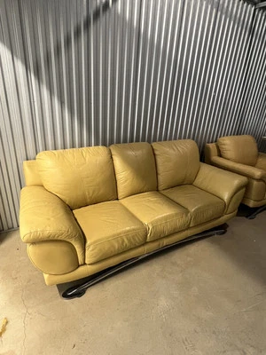 Juego de sofá/silla de cuero italiano post modernista, mostaza Foto 1 de 4