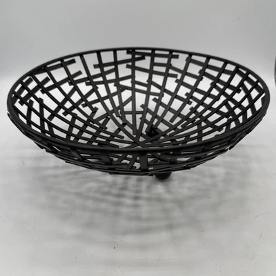 Cuenco negro Geo Metal Citrus de 8 pulgadas Foto 1 de 4