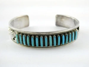 Brazalete NA Dave and Celia Nieto Zuni plata esterlina pequeño punto turquesa - Imagen 1 de 14
