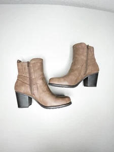 Never Worn Naturalizer Taupe Size 11 Block Heel Tiffany Booties - Picture 1 of 8