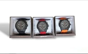 Henley Watch - Unisex - silicone Strap - Water Resistant - Red - Picture 1 of 6