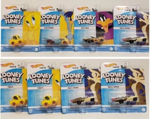 Hot Wheels Looney Tunes Tweety, Road Runner,  Daffy Duck, Wile E Coyote Lot Of 4 - Picture 1 of 10