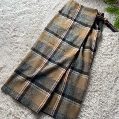 Falda Larga Envolvente Tricot COMME des GARCONS Cuadros M Marrón X Negro X Rojo Auténtica Usada Foto 1 de 4