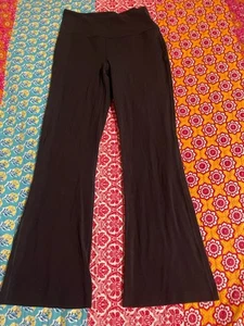 Lululemon Women’s Groove Pant Flare Leg Pant Nulu Black Size 8 - Picture 1 of 4