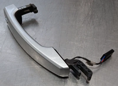 CHEVROLET VOLT 2012 OE MANIJA EXTERIOR TRASERA DERECHA BARRA PLATEADA BOTÓN RR 13577719 Foto 1 de 4