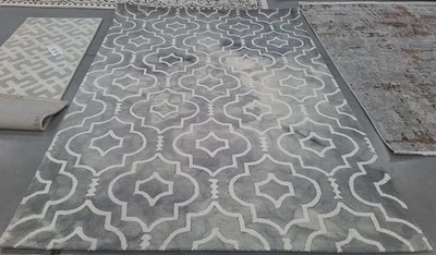 GREY / IVORY 6'-0" x 9'-0" Hole in Rug, Reduced Price 1172791794 DDY538C-6 - Image 1 of 4